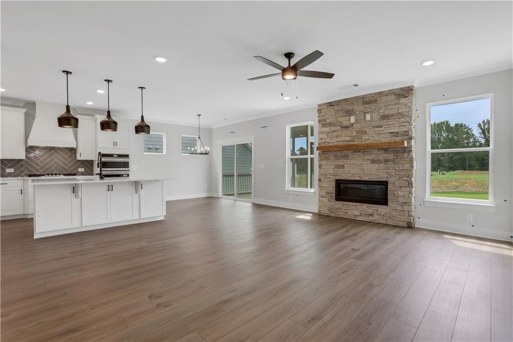 4251 Mary Ruth Way Hoschton, GA 30548 - Photo 9 of 49