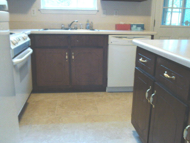 201 East Myrtle Avenue Foley, AL 36535 - Photo 10 of 21 Kitchen