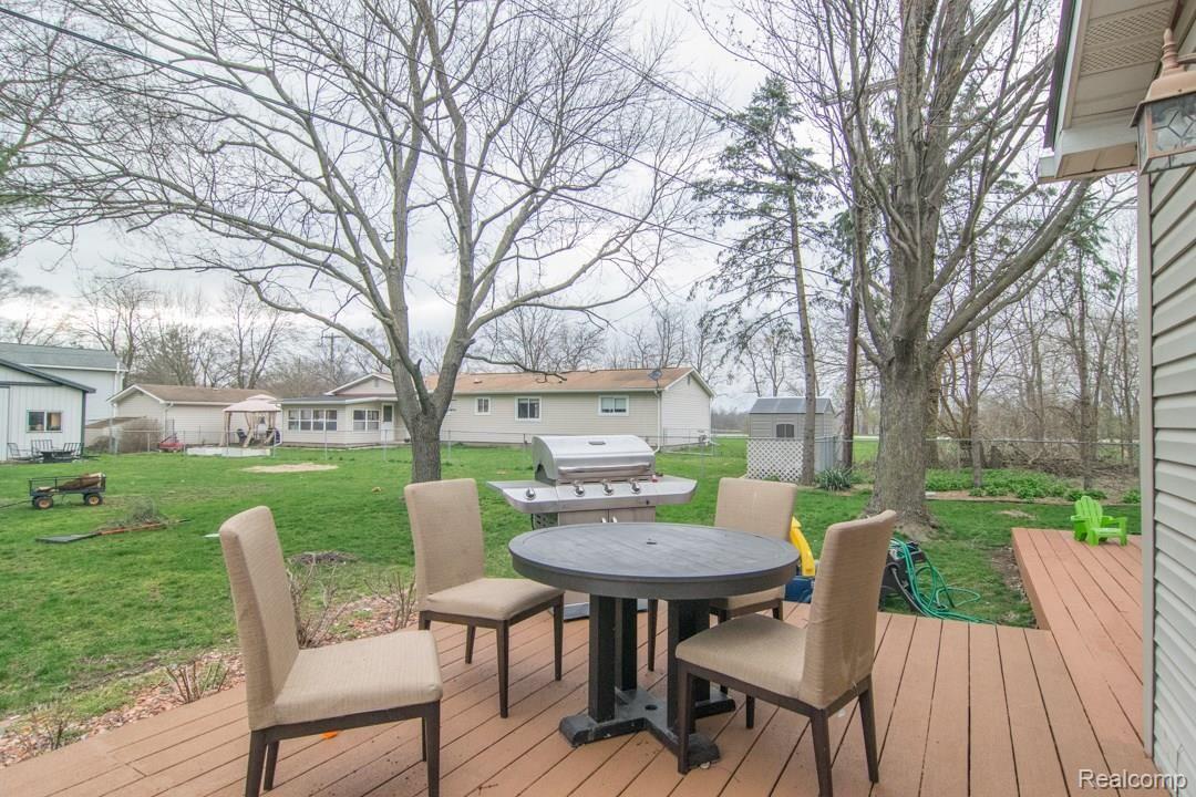 13550 Farm Road Belleville, MI 48111 - Photo 49 of 54 DSC_0963.jpg
