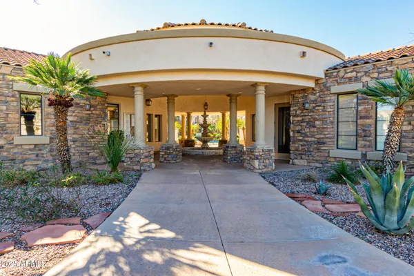 $320,000 | 3131 East Legacy Drive, Unit 2041, Phoenix, AZ 85042