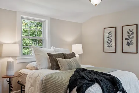 $798,000 | 7 Curve Street, Bedford, MA 01730