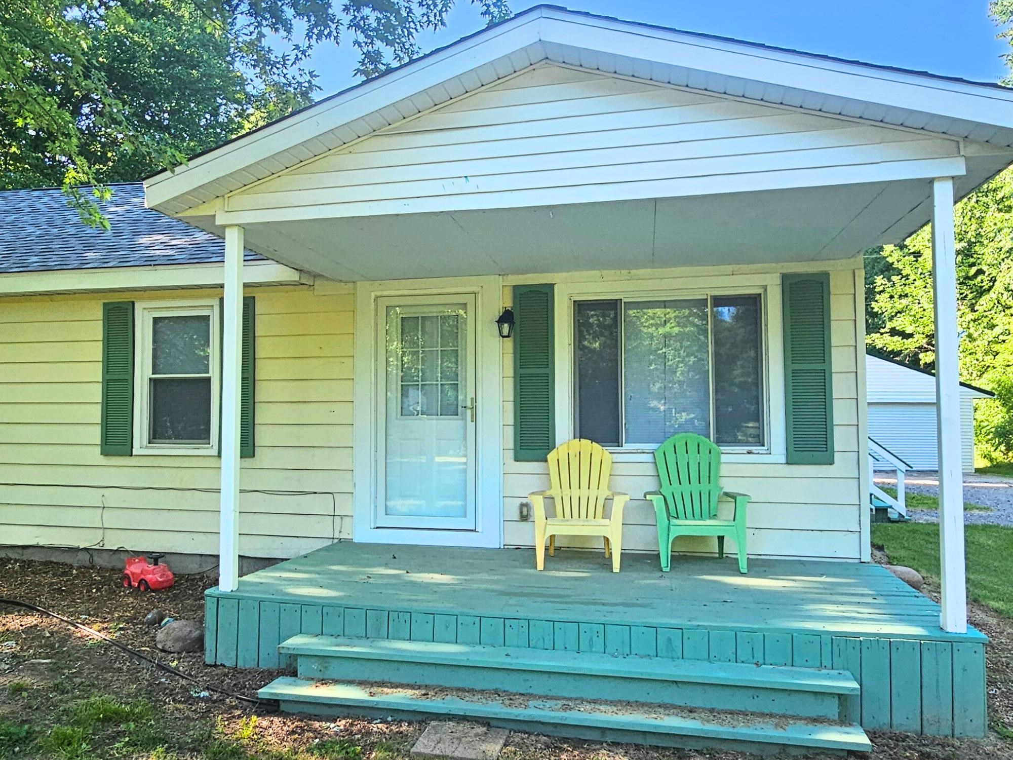 6424 Barnes Road Millington, MI 48746 - Photo 2 of 29 50145628-e6dff23f-8444-42bd-bdae-6a9f71f8b1c0.JPG