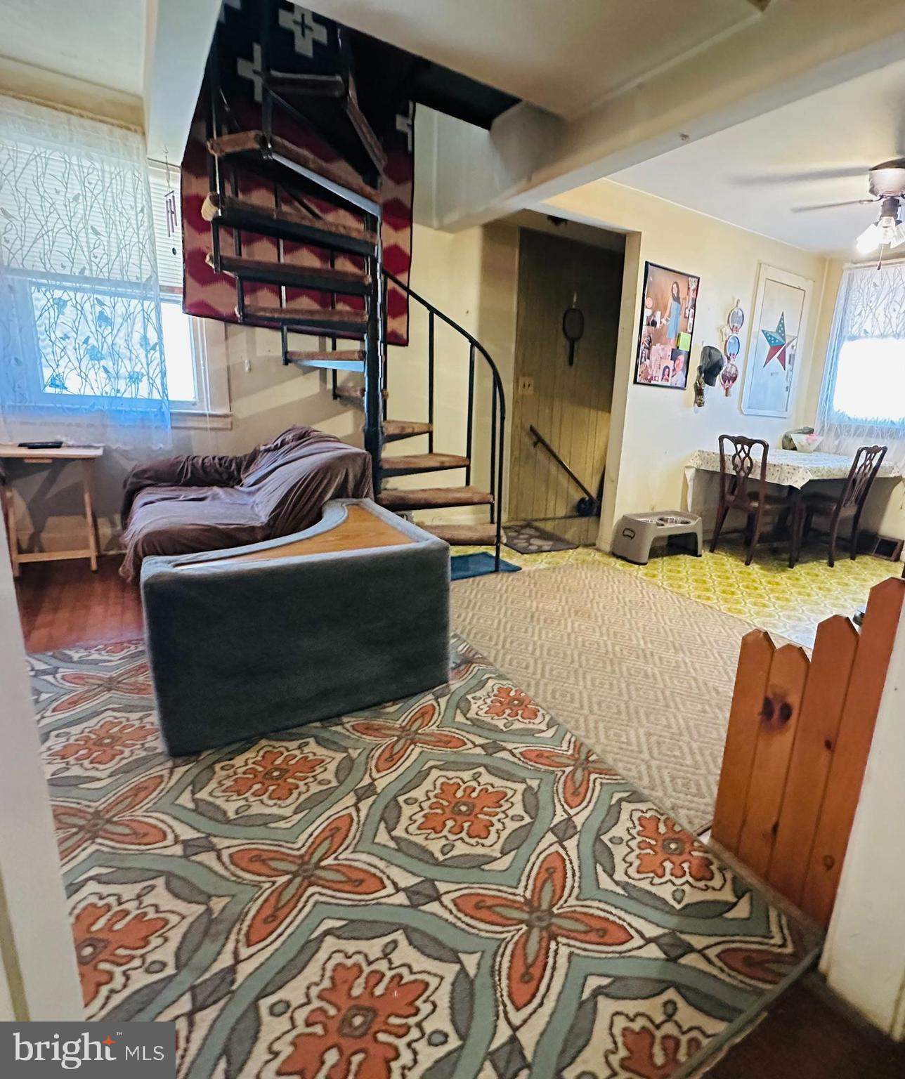 8608 Oak Road Baltimore, MD 21219 - Photo 17 of 37