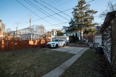 $390,000 | 2914 South Wentworth Avenue, Unit 2916, Milwaukee, WI 53207