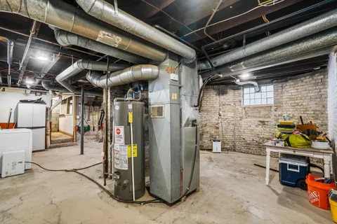$390,000 | 2914 South Wentworth Avenue, Unit 2916, Milwaukee, WI 53207
