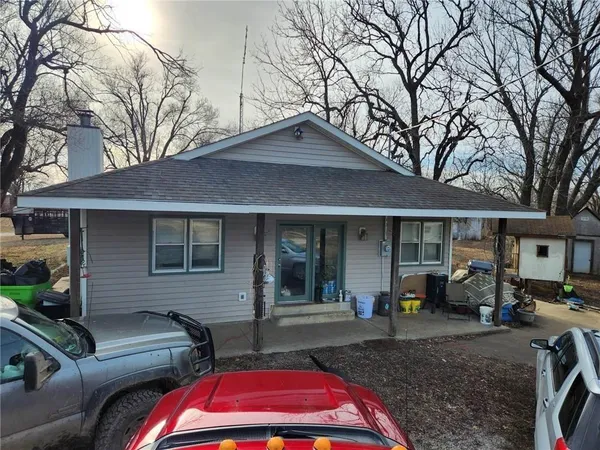$220,000 | 4182 Southwest K Street, Foster, MO 64745