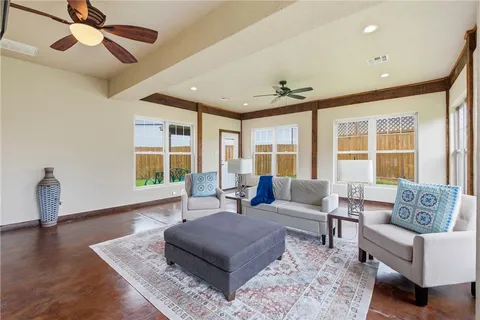 $369,000 | 2613 Leila Court, Bryan, TX 77802