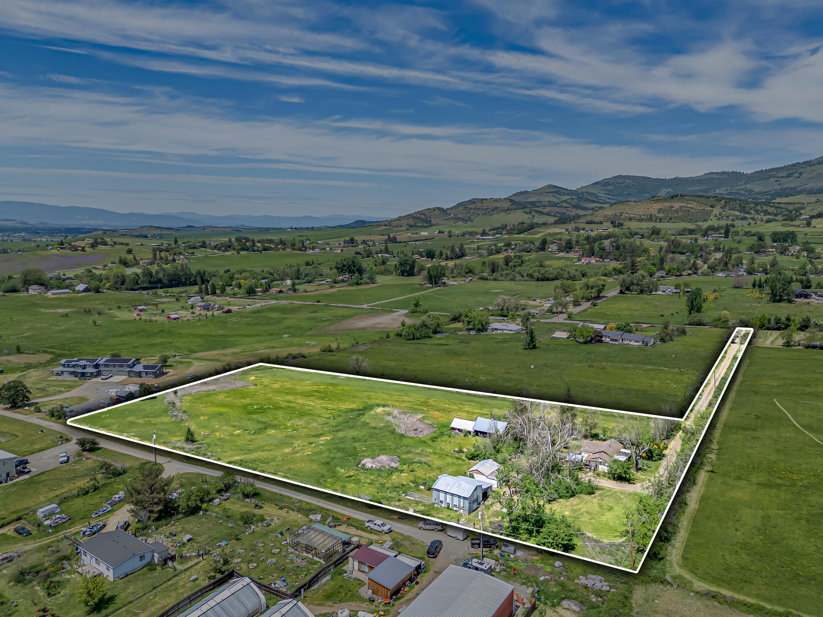 560 East Valley View Road Ashland, OR 97520 - Photo 10 of 10 estimated property boundaries