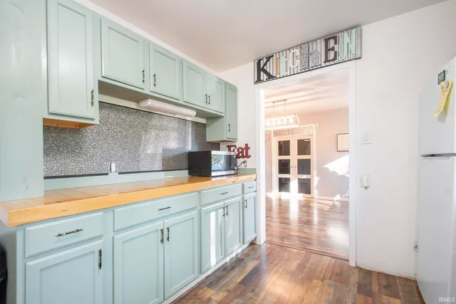 $420,000 | 58489 County Road 9, Elkhart, IN 46517