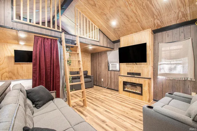 $420,000 | 58489 County Road 9, Elkhart, IN 46517