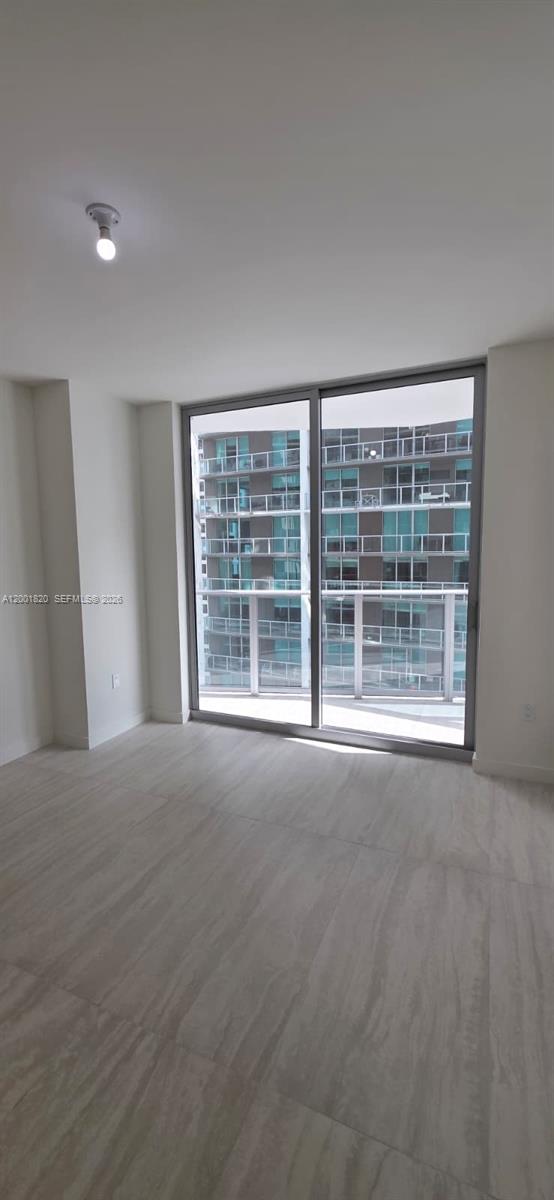 77 Southeast 5th Street, Unit 2108 Miami, FL 33131 - Photo 7 of 18