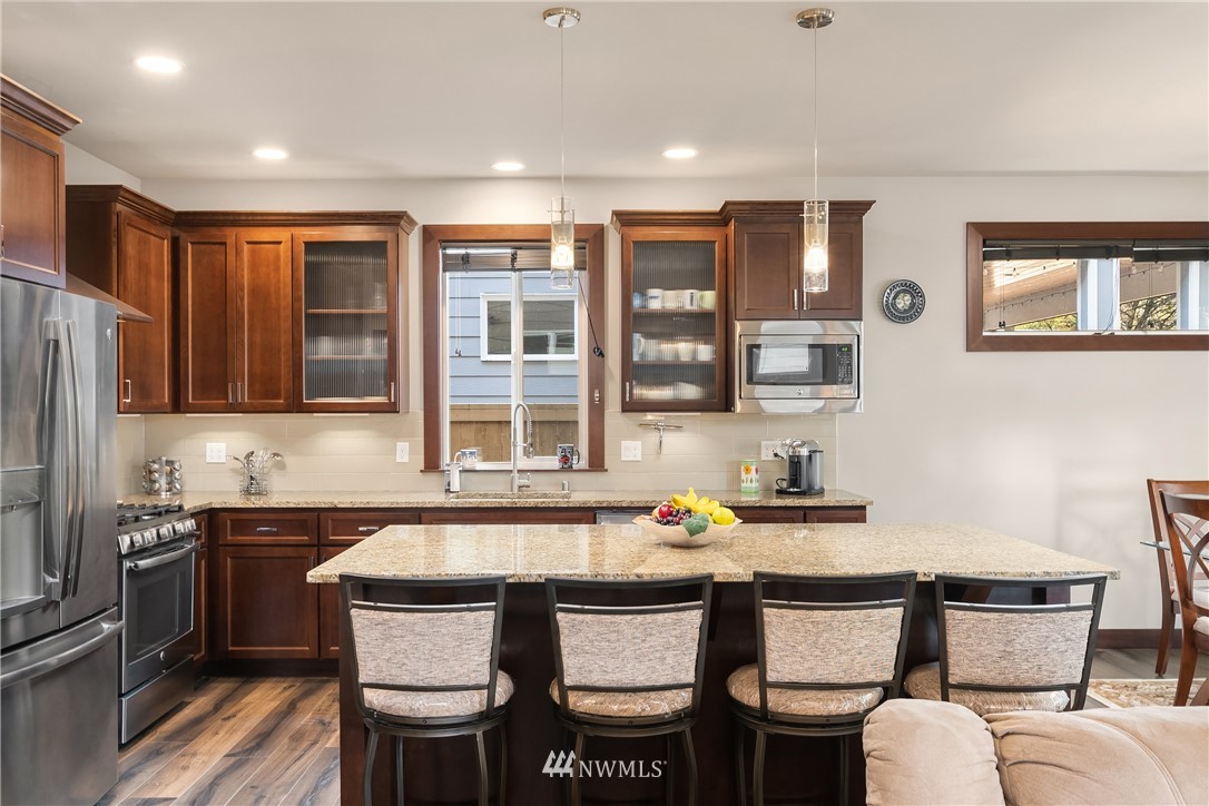 19409 Meridian Drive Southeast Bothell, WA 98012 - Photo 4 of 31
