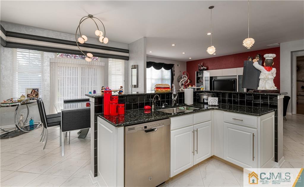 17 Tamarack Road Monroe Township, NJ 08831 - Photo 8 of 35 Gallery Image 8