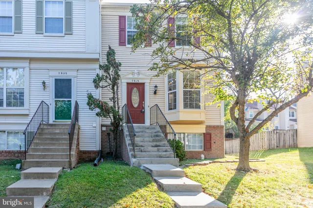 $514,900 | 7913 Rebel Walk Drive, Manassas, VA 20109