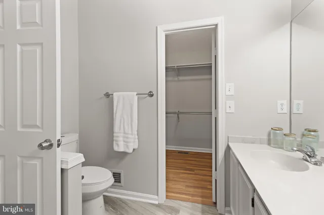 $514,900 | 7913 Rebel Walk Drive, Manassas, VA 20109