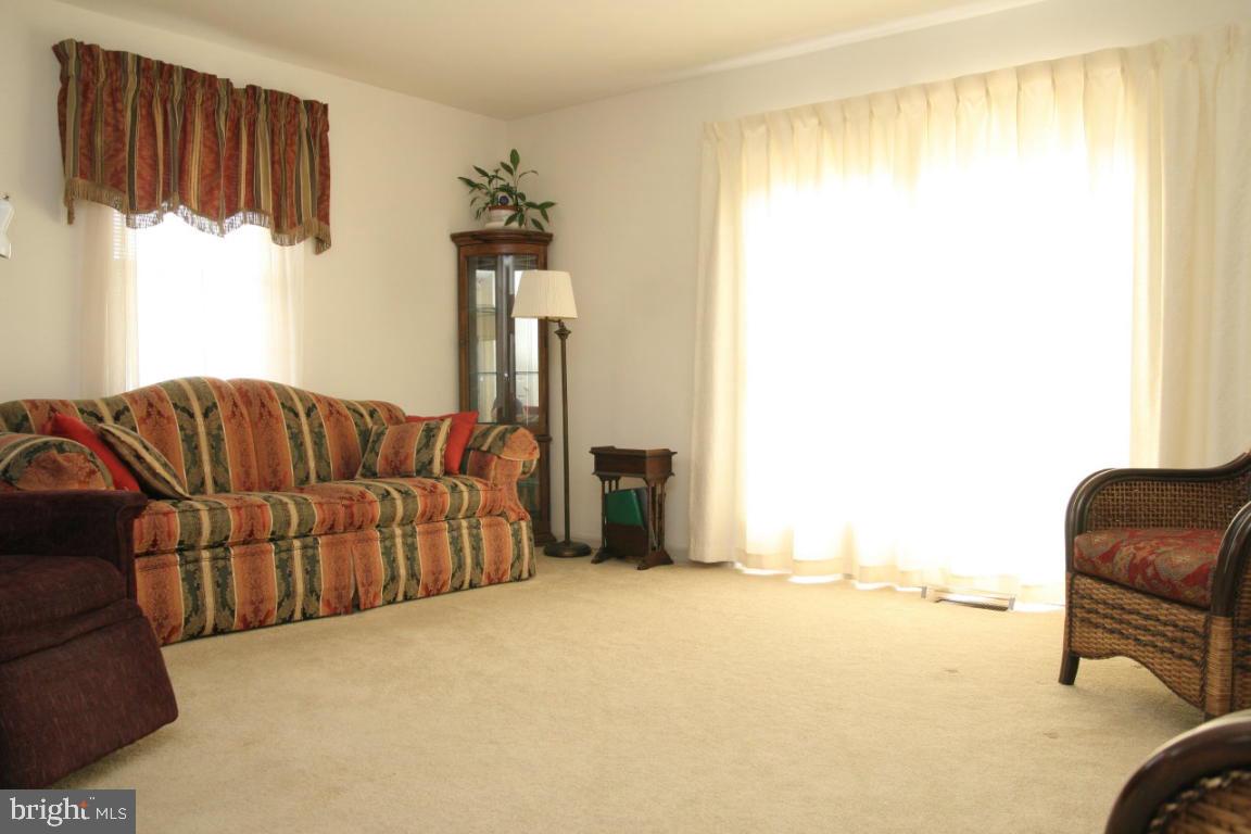 17 Tumbling Run Lititz, PA 17543 - Photo 2 of 7 Gallery Image 2