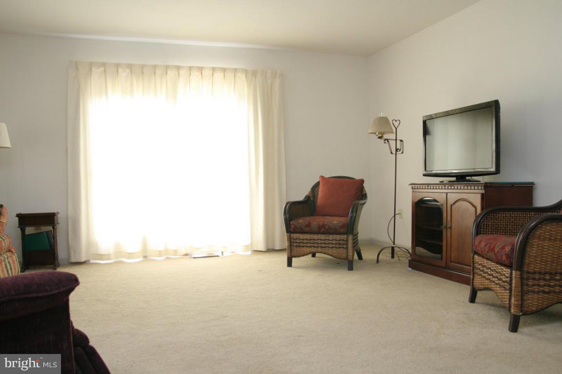 17 Tumbling Run Lititz, PA 17543 - Photo 3 of 7 Gallery Image 3