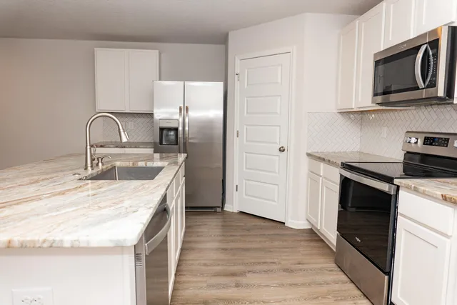 $2,100 | 216 Laurel Hl Street, Crestview, FL 32539