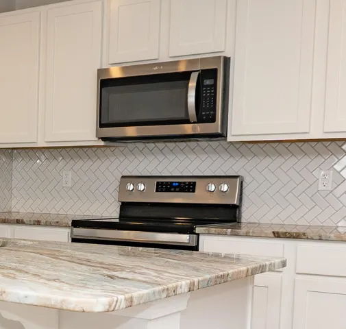 $2,100 | 216 Laurel Hl Street, Crestview, FL 32539