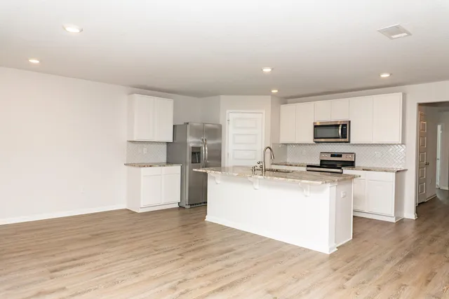 $2,100 | 216 Laurel Hl Street, Crestview, FL 32539