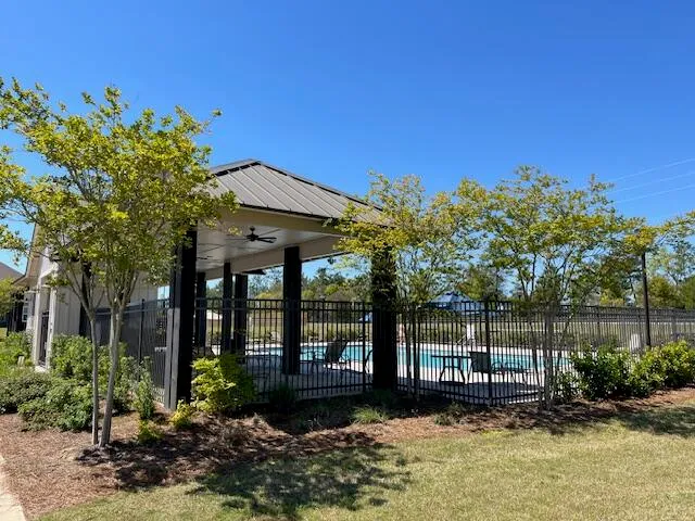 $2,100 | 216 Laurel Hl Street, Crestview, FL 32539