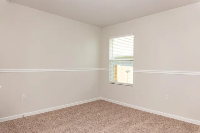 $2,100 | 216 Laurel Hl Street, Crestview, FL 32539