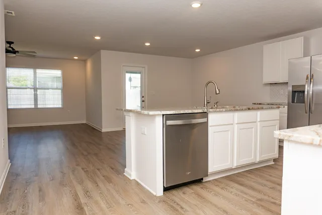 $2,100 | 216 Laurel Hl Street, Crestview, FL 32539