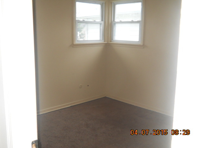 17560 Howe Avenue Homewood, IL 60430 - Photo 8 of 9 a small space with a window