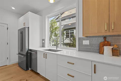 $1,025,000 | 2220A Northwest 62nd Street, Seattle, WA 98107