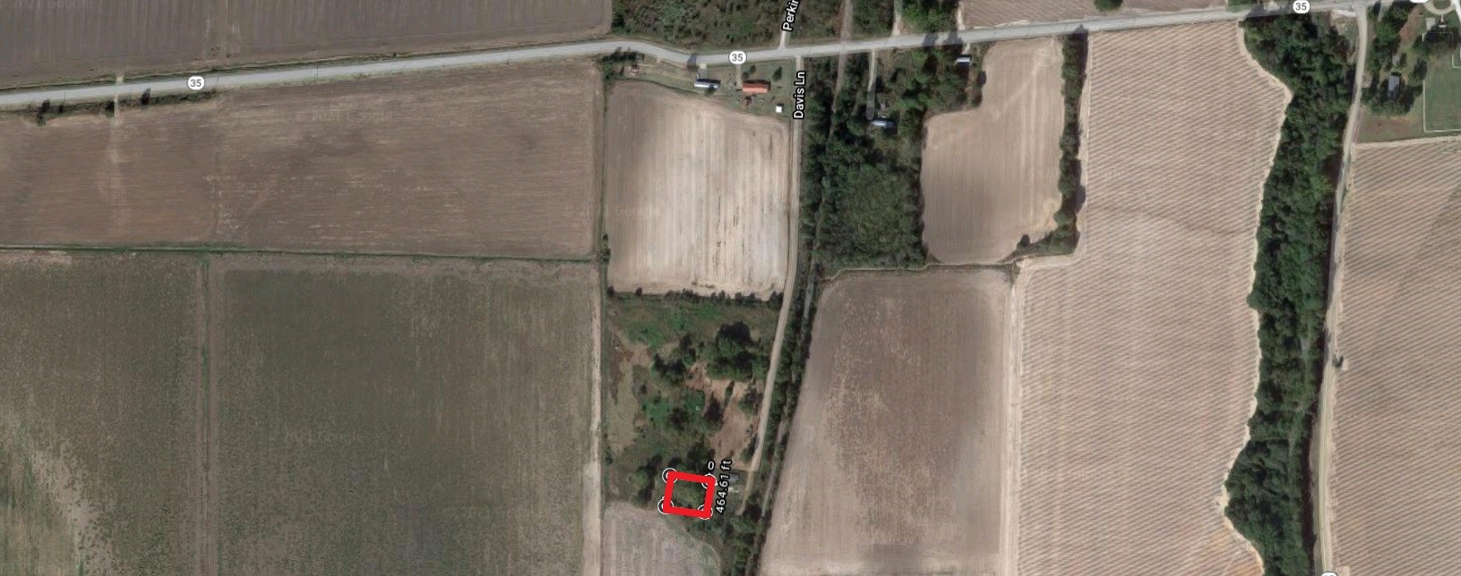 8-9 South Gerald Davis Lane Other, AR 71638 - Photo 2 of 4 a close view of shower