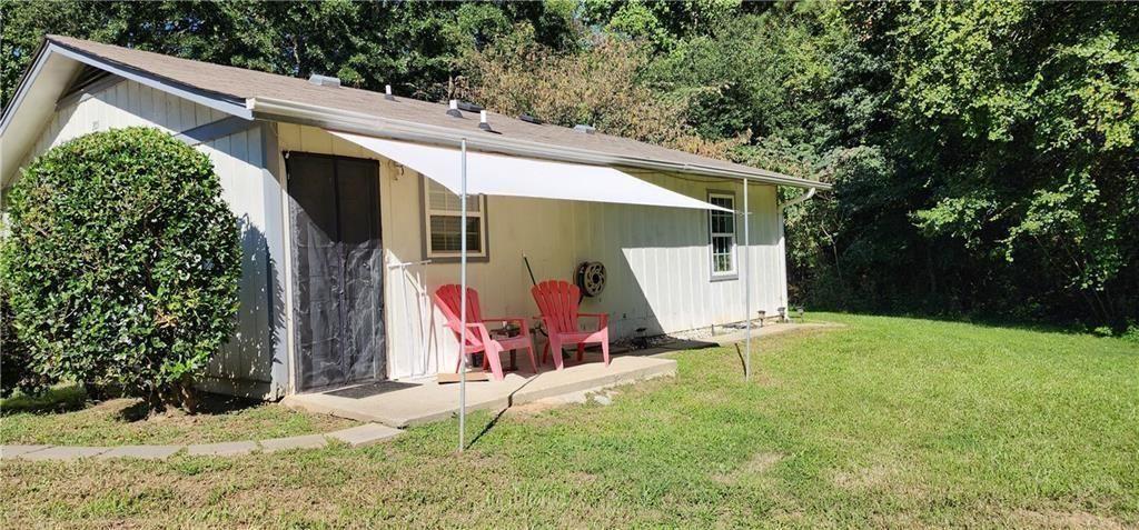 205 Glenview Terrace Winder, GA 30680 - Photo 16 of 31 a view of outdoor space and yard