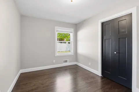 $750,000 | 4850 West 64th Street, Edina, MN 55435
