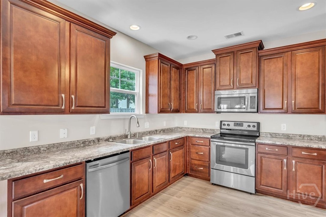 6 Amherst Way Savannah, GA 31419 - Photo 19 of 47