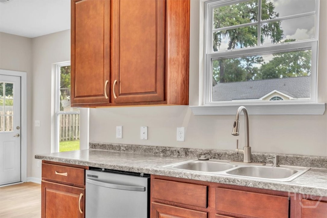 6 Amherst Way Savannah, GA 31419 - Photo 21 of 47