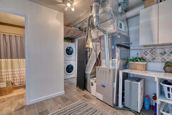 $249,500 | 313 West Buena Vista Road, Evansville, IN 47710