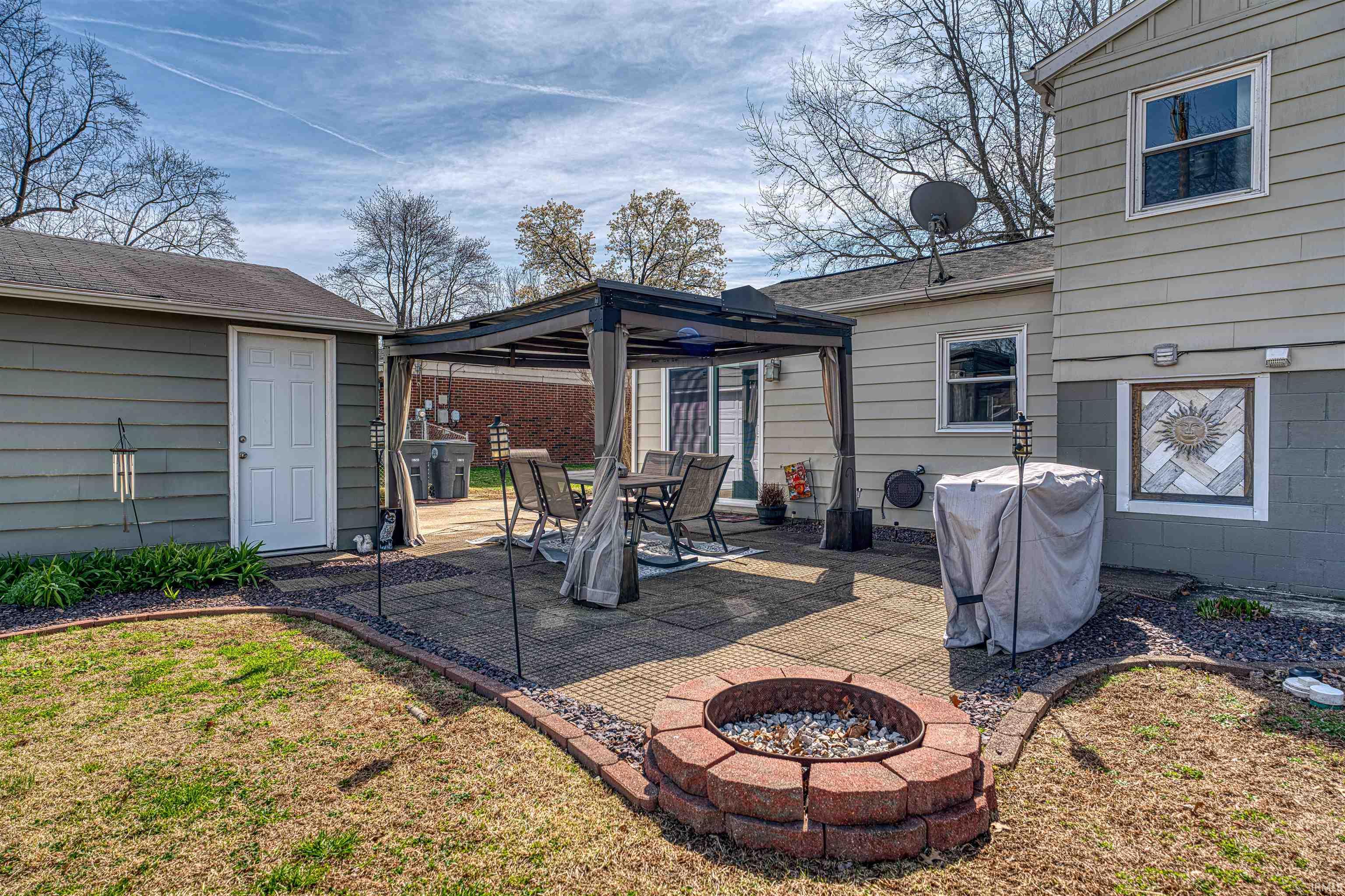 313 West Buena Vista Road Evansville, IN 47710 - Photo 32 of 36
