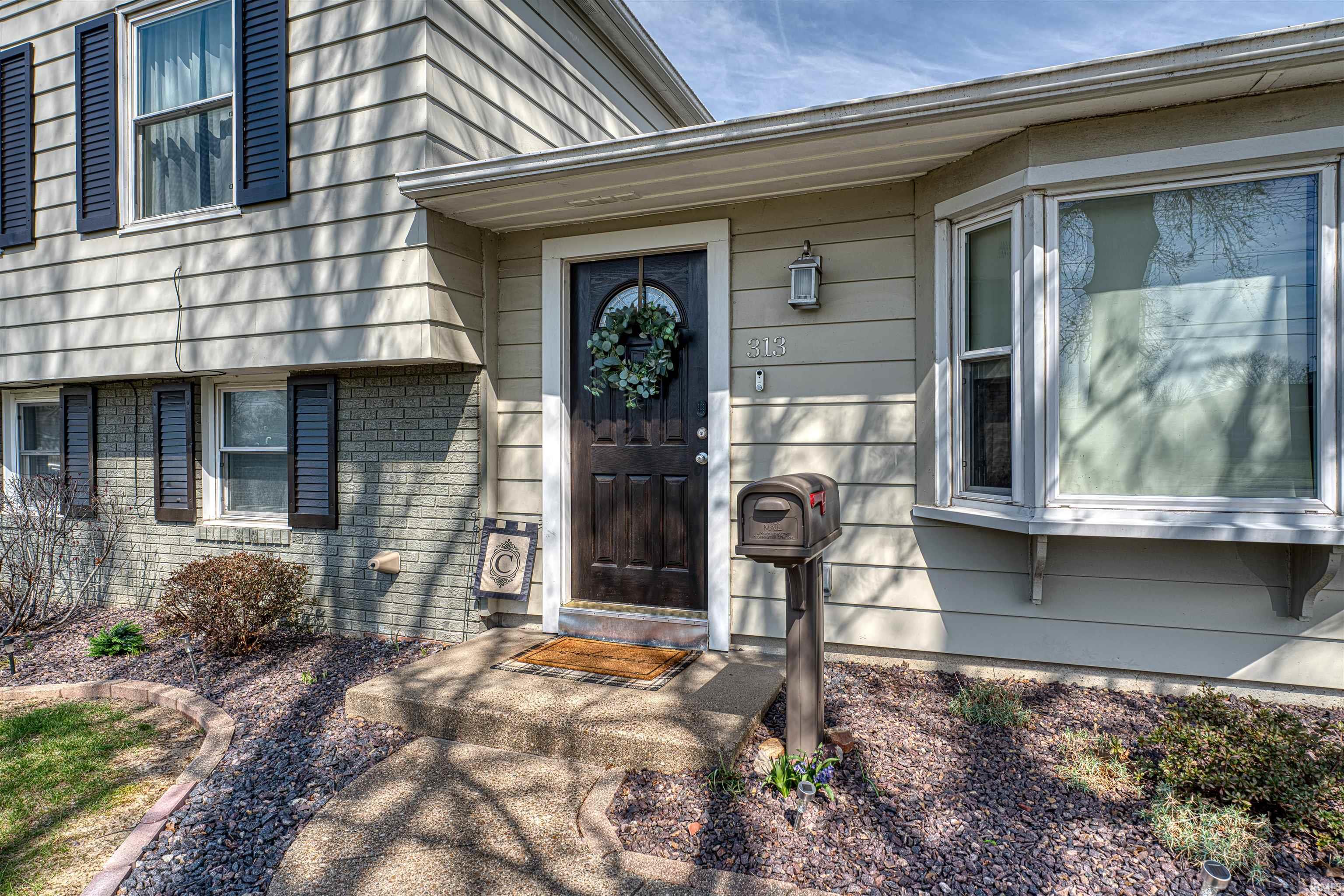313 West Buena Vista Road Evansville, IN 47710 - Photo 4 of 36