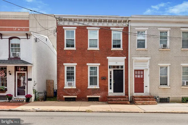 a front view of a building