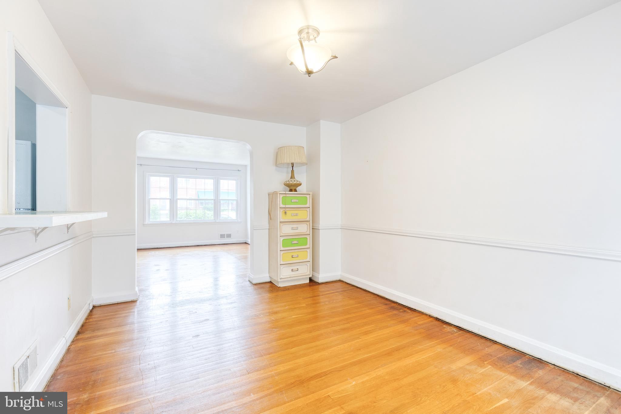 934 Radcliffe Road Towson, MD 21204 - Photo 8 of 25 Dining Room