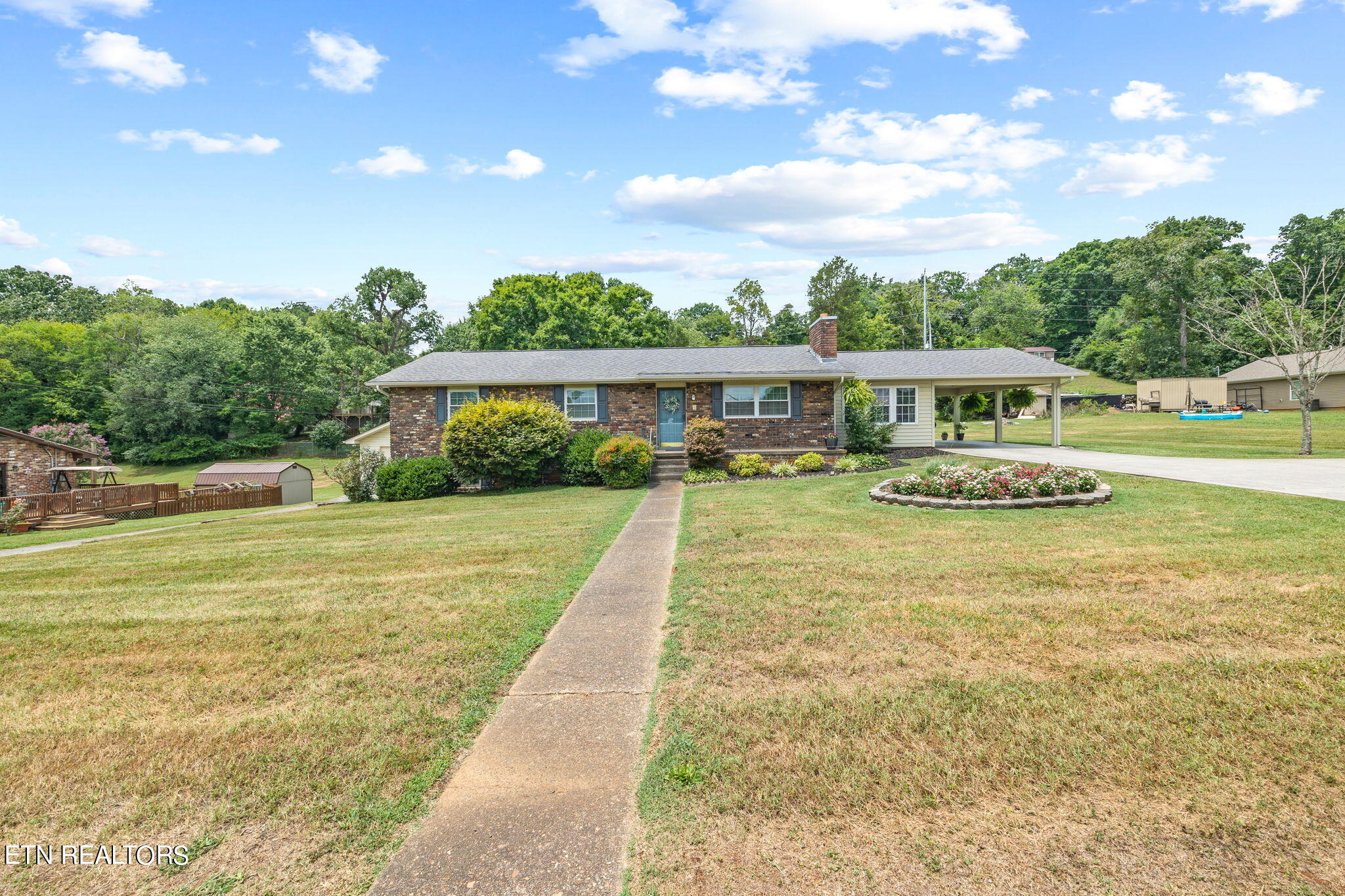 1009 Russwood Dr Southwest  