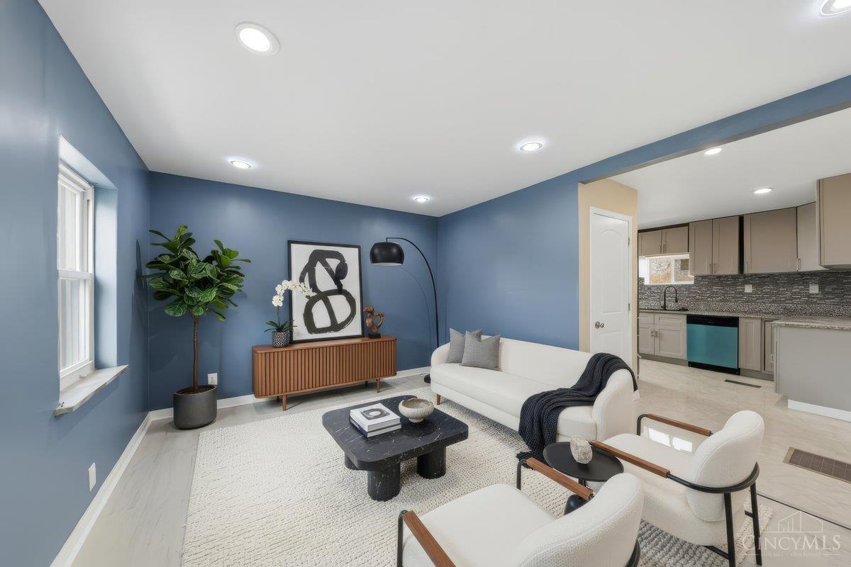 5816 Argus Road Cincinnati, OH 45224 - Photo 2 of 20 Gallery Image 2