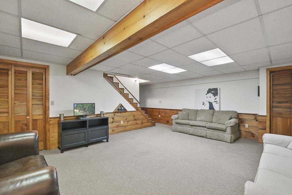 225 Oak Ridge Road Plaistow, NH 03865 - Photo 30 of 39 Gallery Image 30