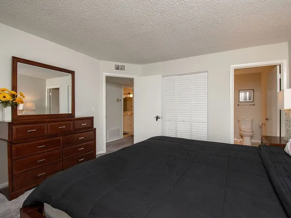 $1,700 | 66 Woodland Drive, Unit 106, Vero Beach, FL 32962