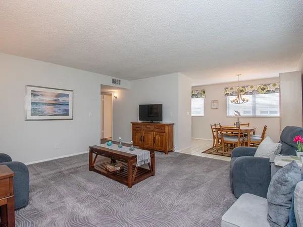 $1,700 | 66 Woodland Drive, Unit 106, Vero Beach, FL 32962