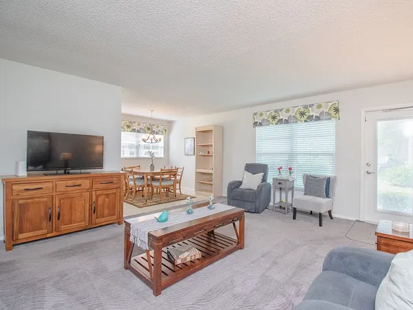 $1,700 | 66 Woodland Drive, Unit 106, Vero Beach, FL 32962