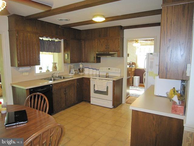 643 Lincoln Road Lititz, PA 17543 - Photo 11 of 14