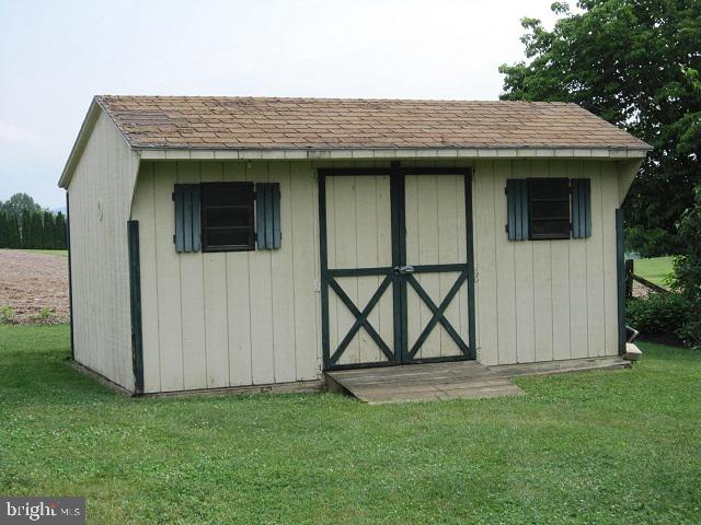 643 Lincoln Road Lititz, PA 17543 - Photo 8 of 14