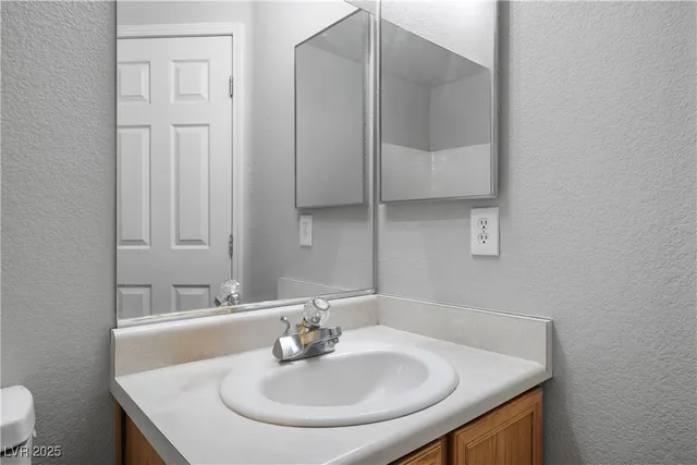 $1,695 | 2076 Pillar Pointe Street, Las Vegas, NV 89115