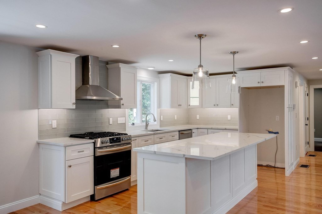 6 Ledgewood Road Wilmington, MA 01887 - Photo 8 of 38 Gallery Image 8