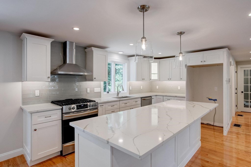 6 Ledgewood Road Wilmington, MA 01887 - Photo 9 of 38 Gallery Image 9